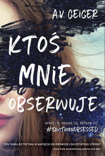 Okładka: Ktoś mnie obserwuje