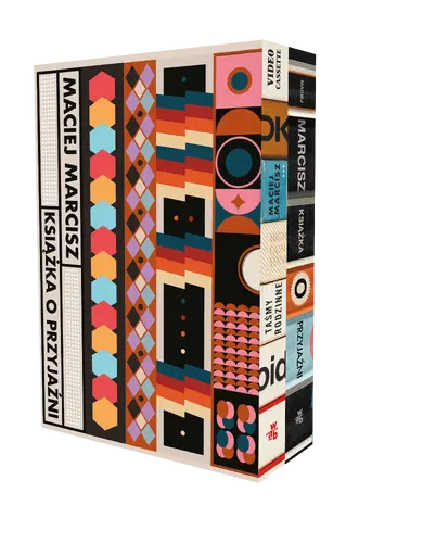 Okładka: Box. Taśmy rodzinne, Książka o przyjaźni